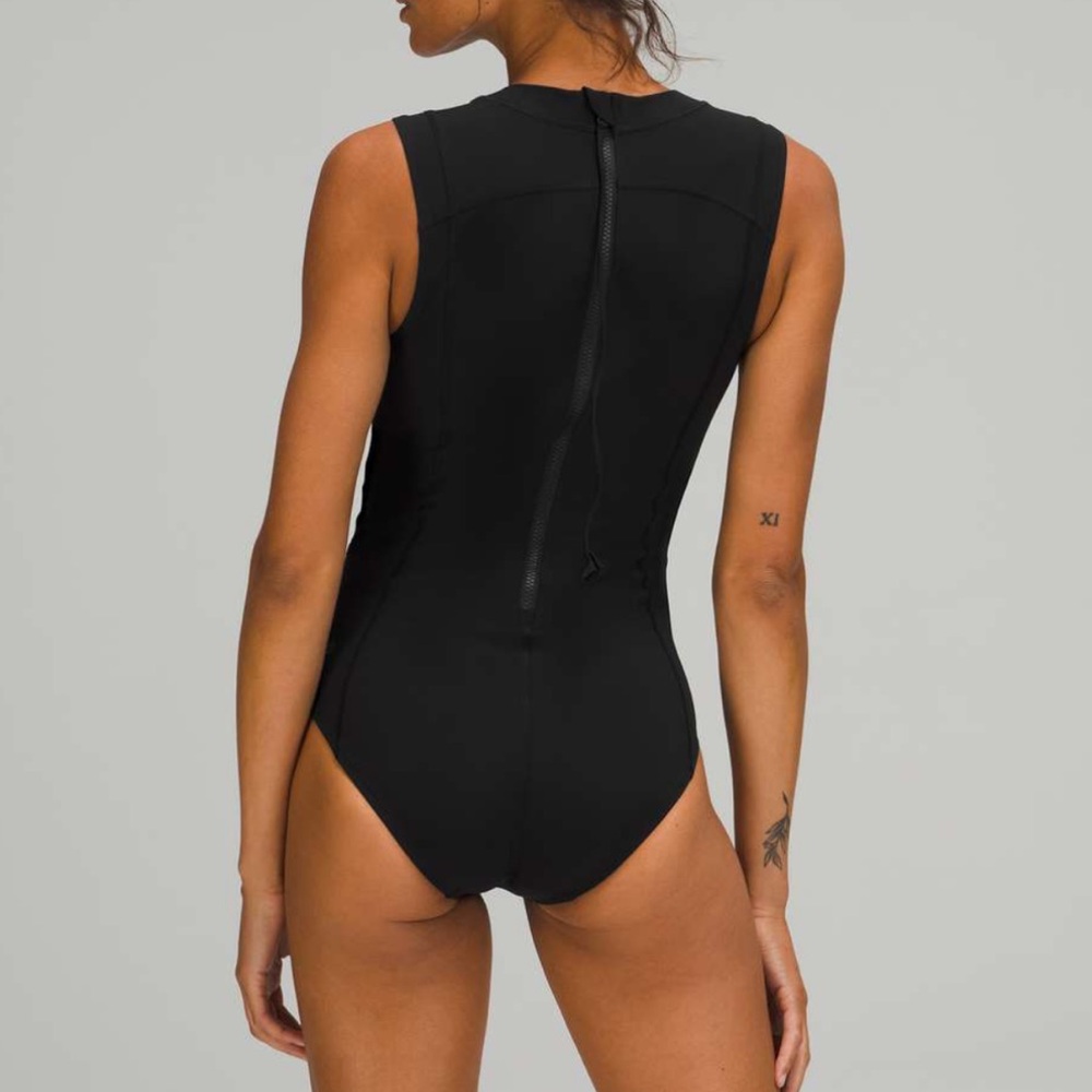 Lululemon Black Zip Back Paddle Suit NWT Size 12